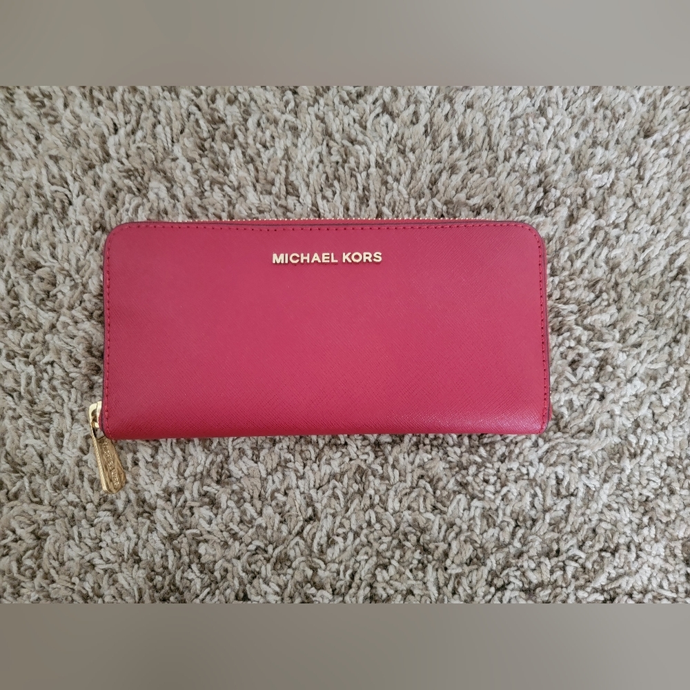 (SOLD) Michael Kors Continental Red Zip Around Wallet